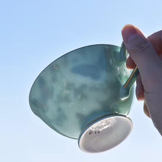 Service à thé en céramique avec papillon doré, tasse en porcelaine, vaisselle, tasse émaillée pure, ustensiles de cuisine, décoration avec motif de couleur personnalisé, logo et design